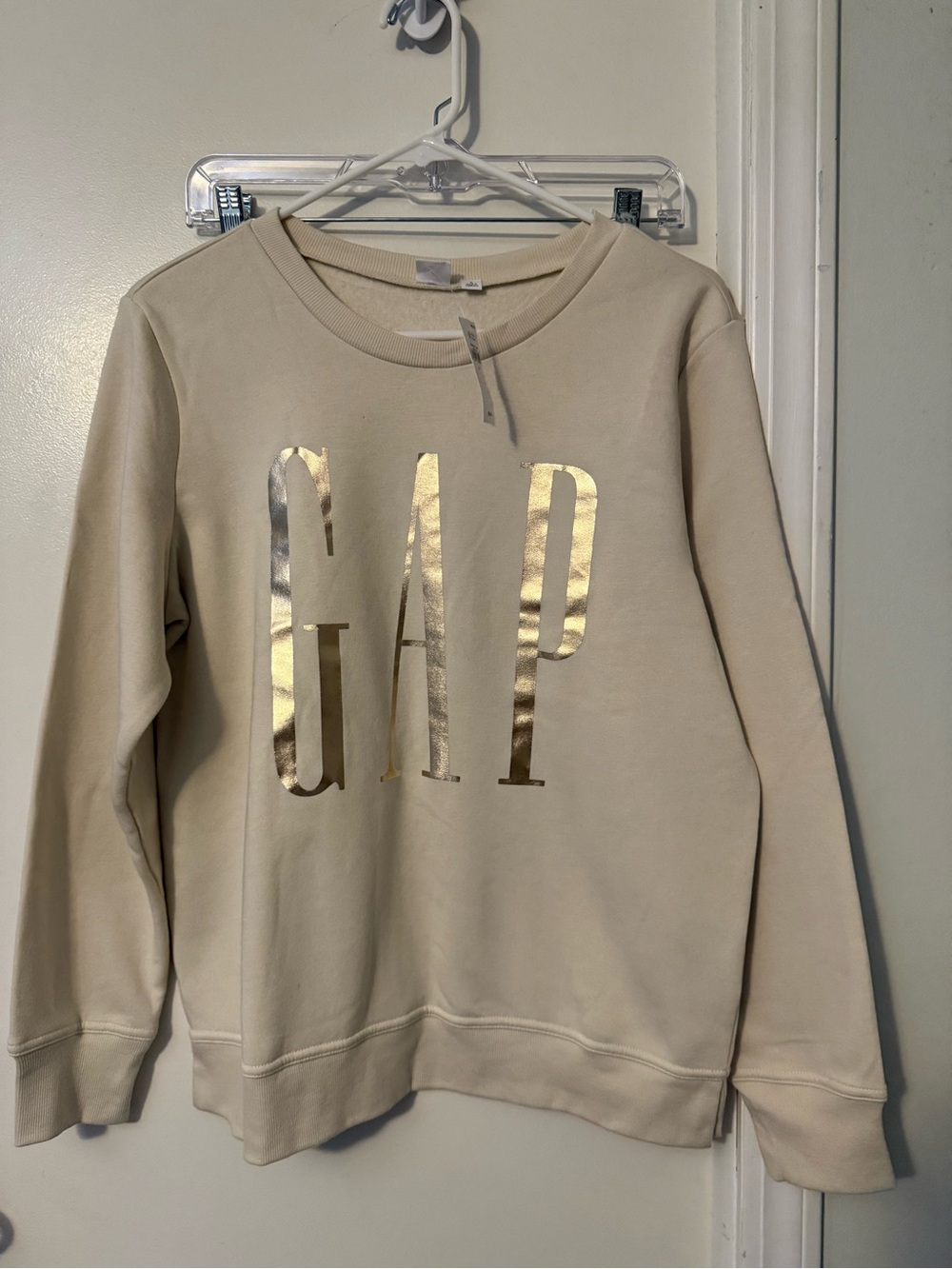 GAP Cream Crewneck Sweatshirt with Gold Logo